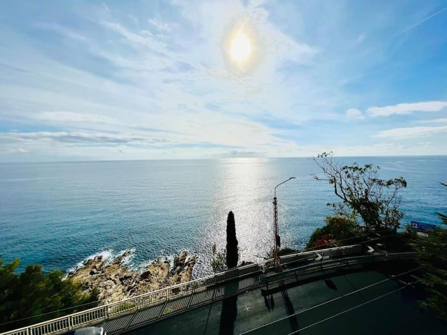 Suite Sunset 11 - Fronte Mare サンレモ エクステリア 写真