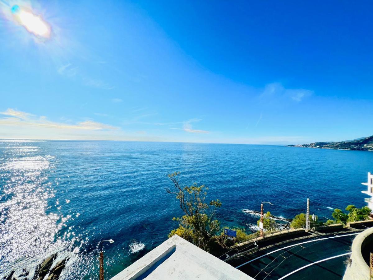 Suite Sunset 11 - Fronte Mare サンレモ エクステリア 写真