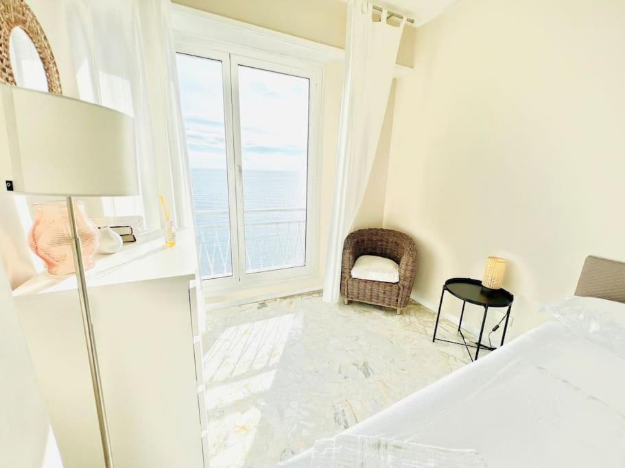 Suite Sunset 11 - Fronte Mare サンレモ エクステリア 写真