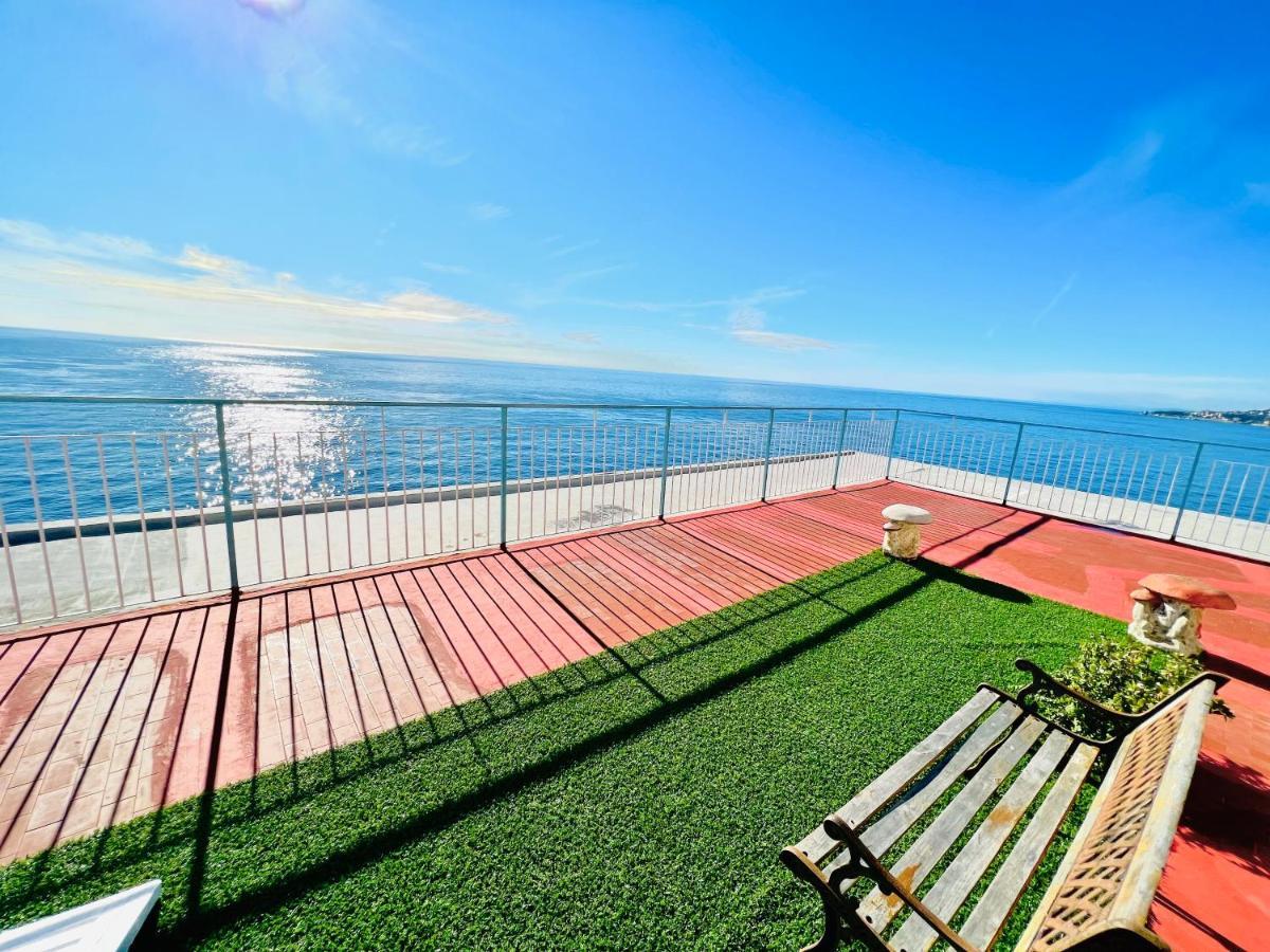 Suite Sunset 11 - Fronte Mare サンレモ エクステリア 写真